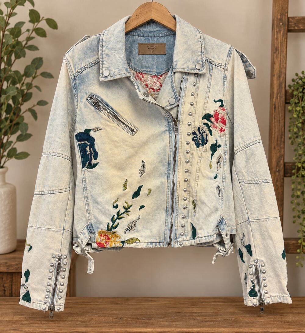 BLANKNYC Floral Embroidered Studded Denim Moto Jacket Women’s L Light Wash
